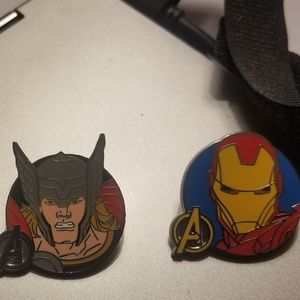 ❎SOLD❎Marvel Avengers autheDisney pins (3 set)
